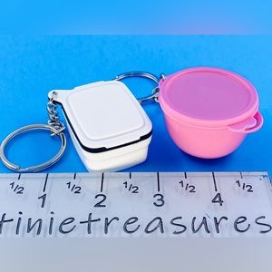 2 Tupperware keychains New sealed bag thatsa pink Breadbox White Tinietreasure